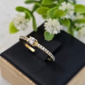 Anel Annalise em Ouro Amarelo 18K